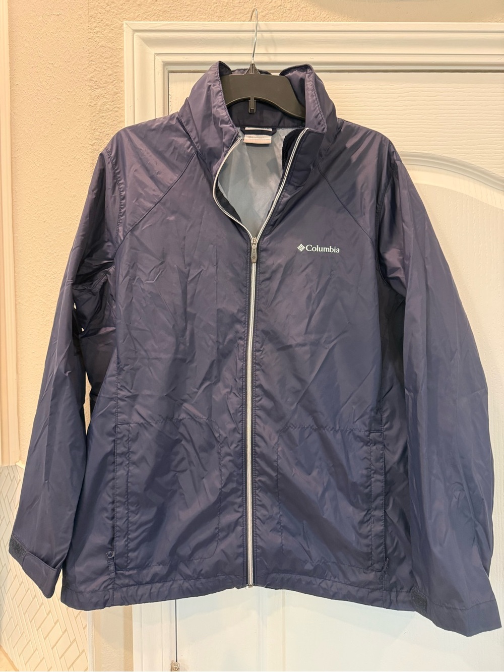 Columbia Women’s Navy Windbreaker Jacket With Hood